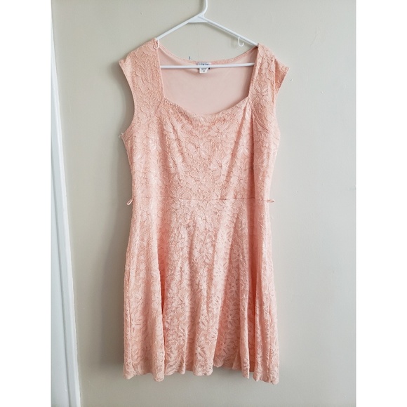 Pinkish/Peach Short Sleeve Dress - Picture 1 of 2